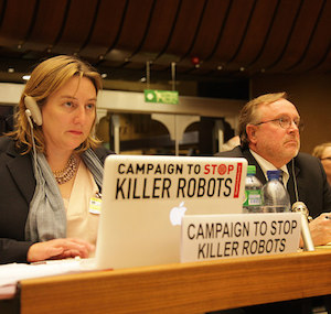 Mary Wareham, coordinator of the Campaign to Stop Killer Robots, at the CCW meeting (Campaign to Stop Killer Robots https://www.flickr.com/photos/stopkillerrobots/17017144920/)
